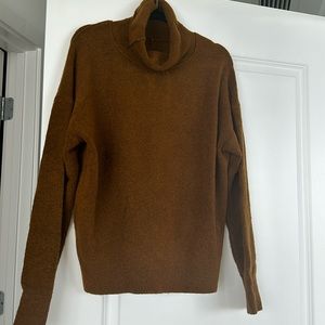 Banana republic turtleneck